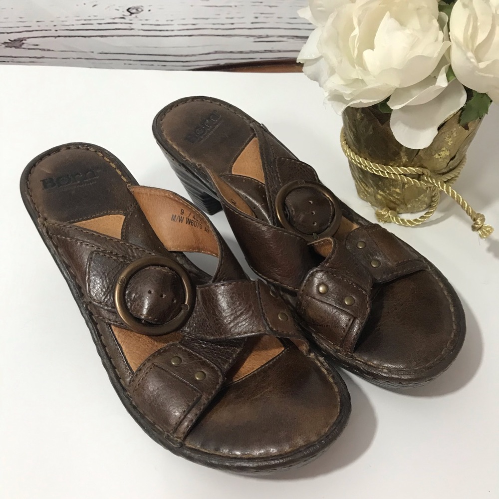 BORN Brown Leather Sandals Slip-On EUC